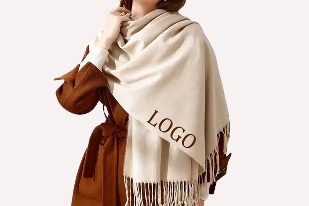 Different-Ways-to-Incorporate-Scarves-into-Your-Branding-Strategy (1)